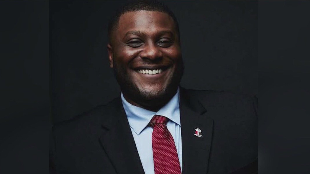 Illinois lawmakers working to help man held in Australia