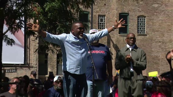 Johnson criticizes Trump during Labor Day protest: 'No troops in Chicago!'