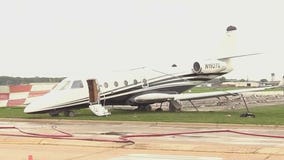 Small plane crashes at suburban Chicago airport