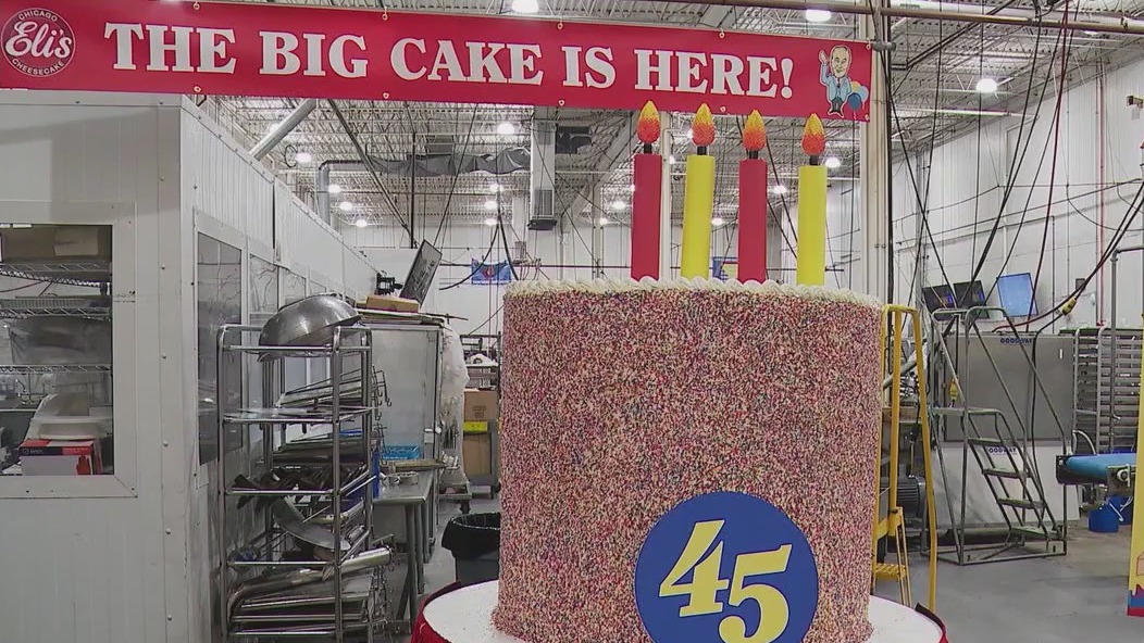 Eli's Cheesecake celebrates 45 years with giant cake
