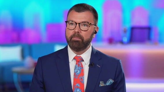 Jason and Anthony love Taco Bell and double stacked tacos | ChicagoNOW