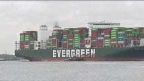 Democrats look to force votes on Trump tariffs