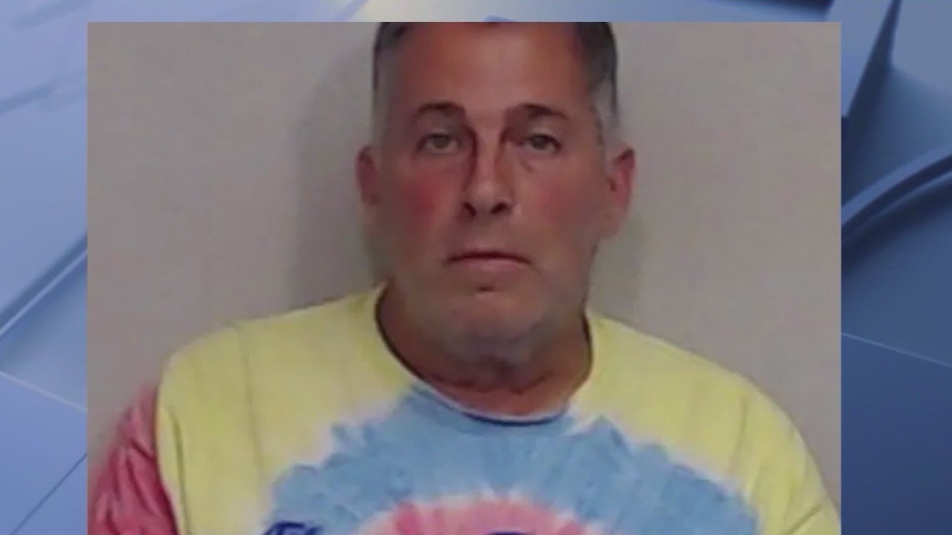 Chicago-area ice cream shop owner faces new lawsuit over hidden bathroom cameras