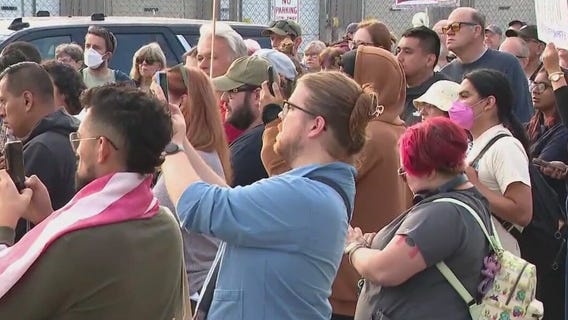 ICE protesters stage 12-hour demonstration outside suburban Chicago facility