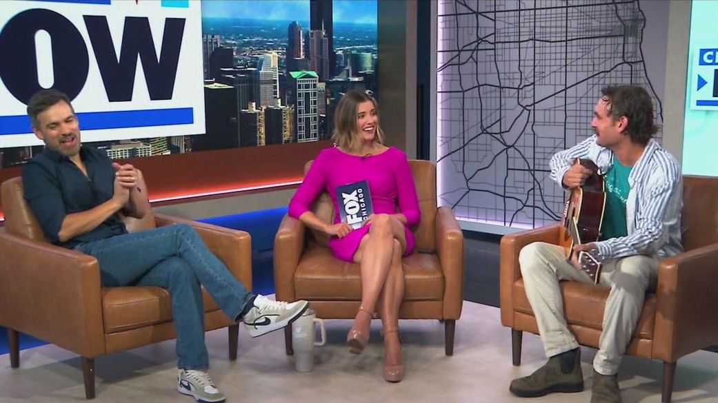 Baby Baluga is a bop! Chicago music teacher plays some tunes | ChicagoNOW