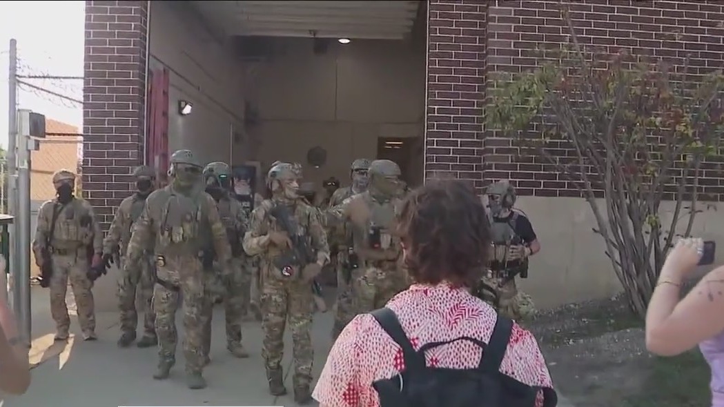 Protests outside ICE facility