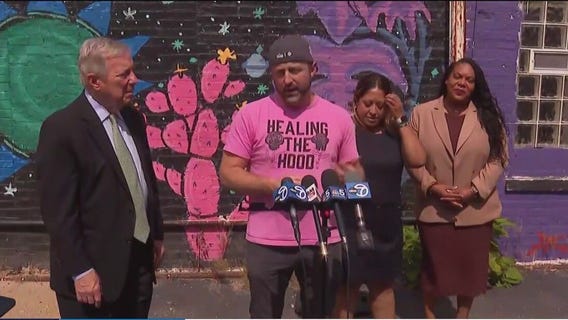 Sen. Durbin violence intervention meeting in Little Village