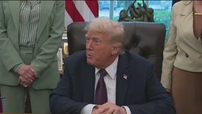 Trump threatens to send National Guard to Chicago, claims police support the move