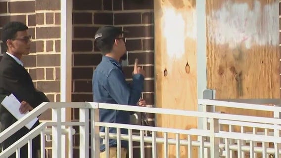 Broadview ICE center to remain open as DHS disputes closure rumors