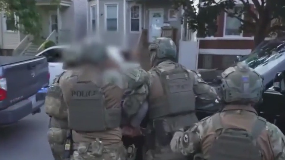 Operation Midway Blitz in Chicago area yields more than 500 arrests, DHS says