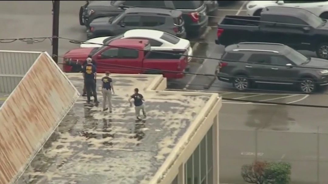 1 ICE detainee killed in shooting at Dallas facility