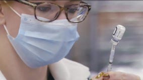 Illinois health officials recommend flu, COVID vaccines, diverge from CDC guidelines