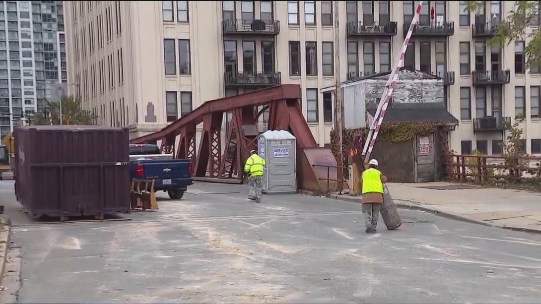 Chicago construction: Chicago-Halsted bridge, Lake Street bridge