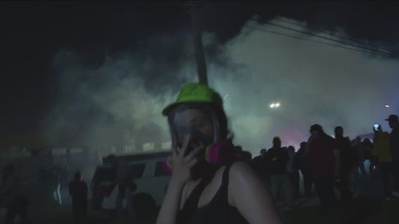 ICE agents deploy tear gas as Broadview ICE protests continue