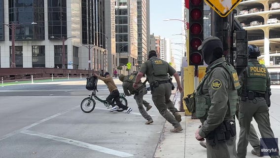 Bicyclist escapes Border Patrol in downtown Chicago after claiming he's 'not a U.S. citizen'