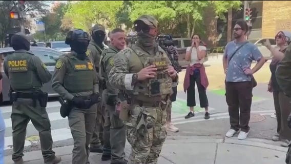 Border Patrol agents swarm downtown Chicago