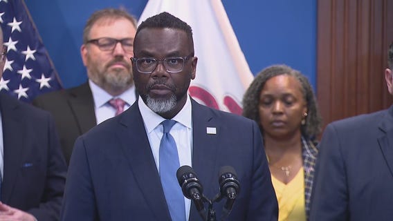 Trump is waging 'war on the poor', Chicago mayor says