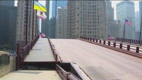 Chicago fall bridge lifts begin this week along river