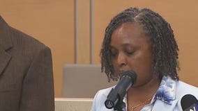 Broadview mayor speaks out, ICE protest planned in downtown Chicago