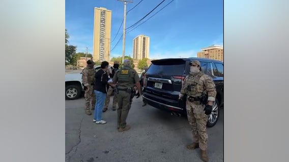 Video shows federal agents outside Bronzeville shelter