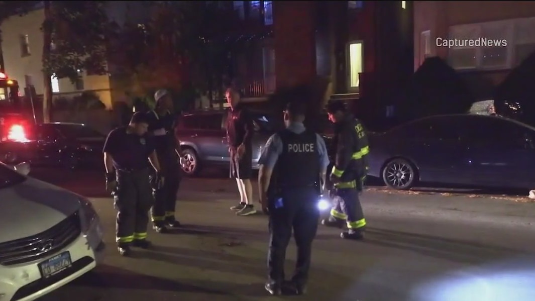 4-year-old girl struck by minivan on North Side, critically hurt: police