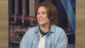 Chicago comic Cameron Esposito debuts new show "Feat" at Steppenwolf Theatre