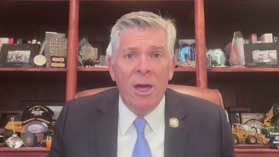 Government shutdown: Lawmakers spar over health care, fear a long-term standoff