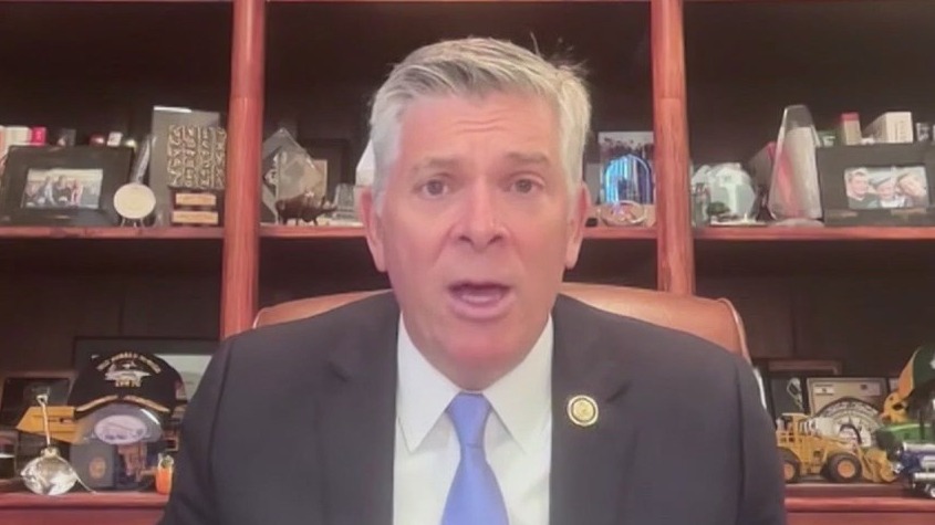 Government shutdown: Lawmakers spar over health care, fear a long-term standoff