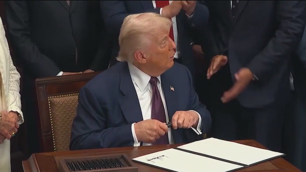 Supreme Court begins new term with major cases on presidential power