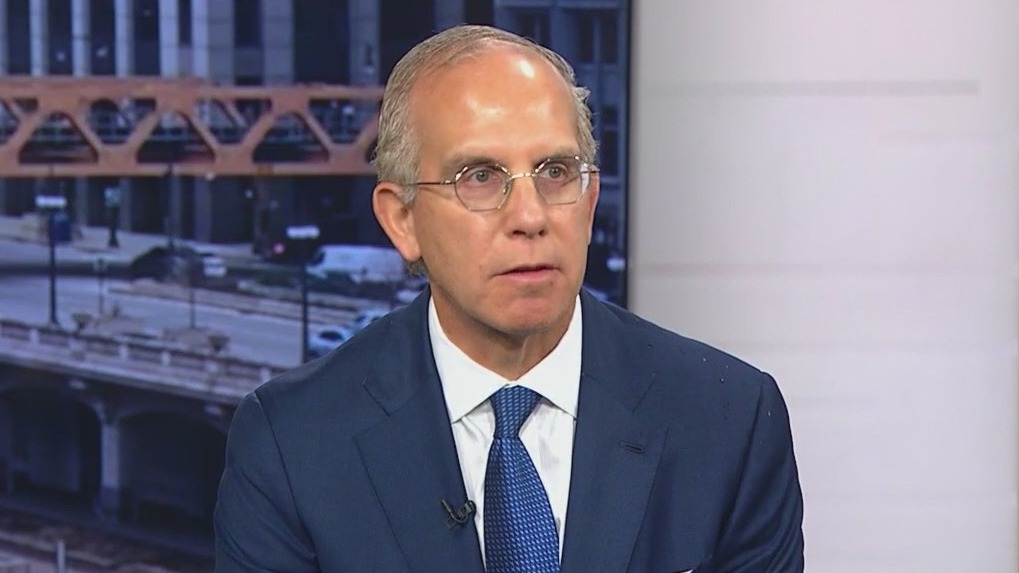 Legal expert weighs in on Chicago's response to ICE raids, federal deployment