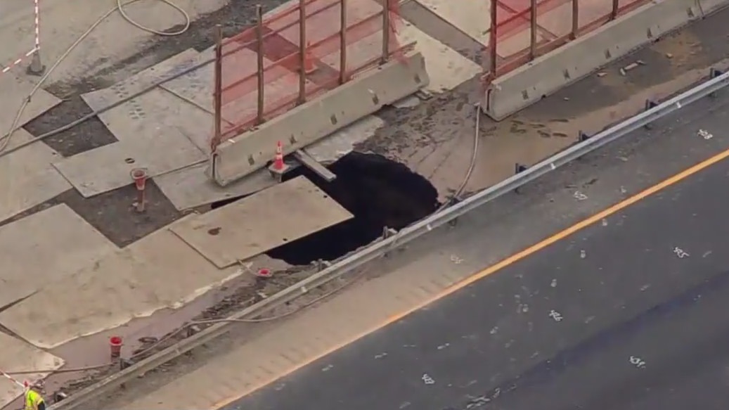 NJ sinkhole disrupts traffic