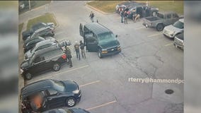 ICE agents stage operation at Hammond Police Depr.