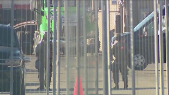 Judge orders Broadview ICE processing center fence be removed