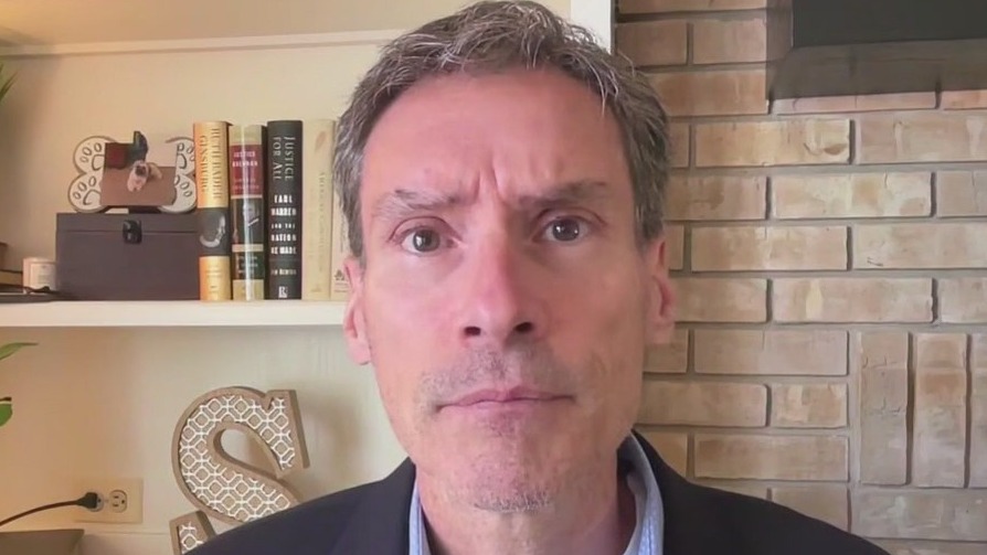 Legal battle over Trump sending National Guard to Chicago heats up in court | Expert analysis