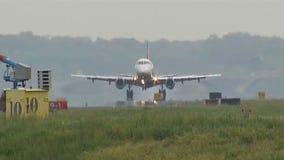 Government shutdown hits air travel: O?Hare air traffic controllers face pay cuts