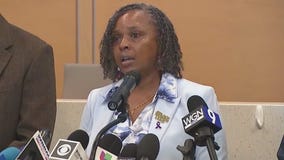 Broadview mayor claims victory after ICE fence torn down outside facility