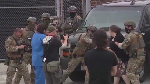 Immigration officers must wear body cameras under judge's new ruling