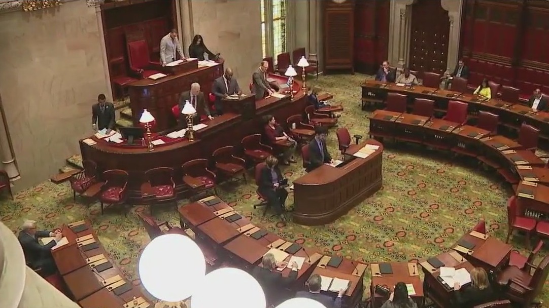 NY state budget stalemate drags on