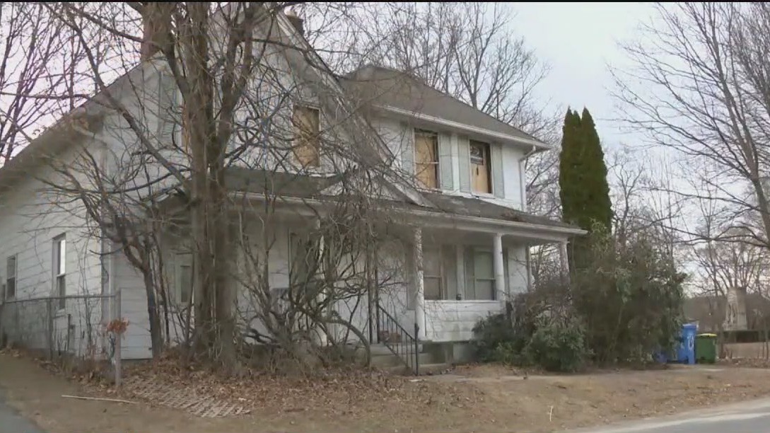 CT man held captive speaks publicly