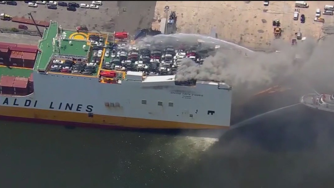 NTSB blames training failures in deadly Newark ship fire
