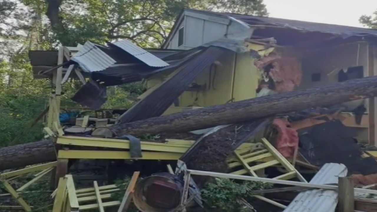 Residents left devastated after tornado sweeps through Onalaska