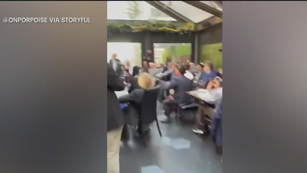 Anti-Israel protest outside NYC synagogue