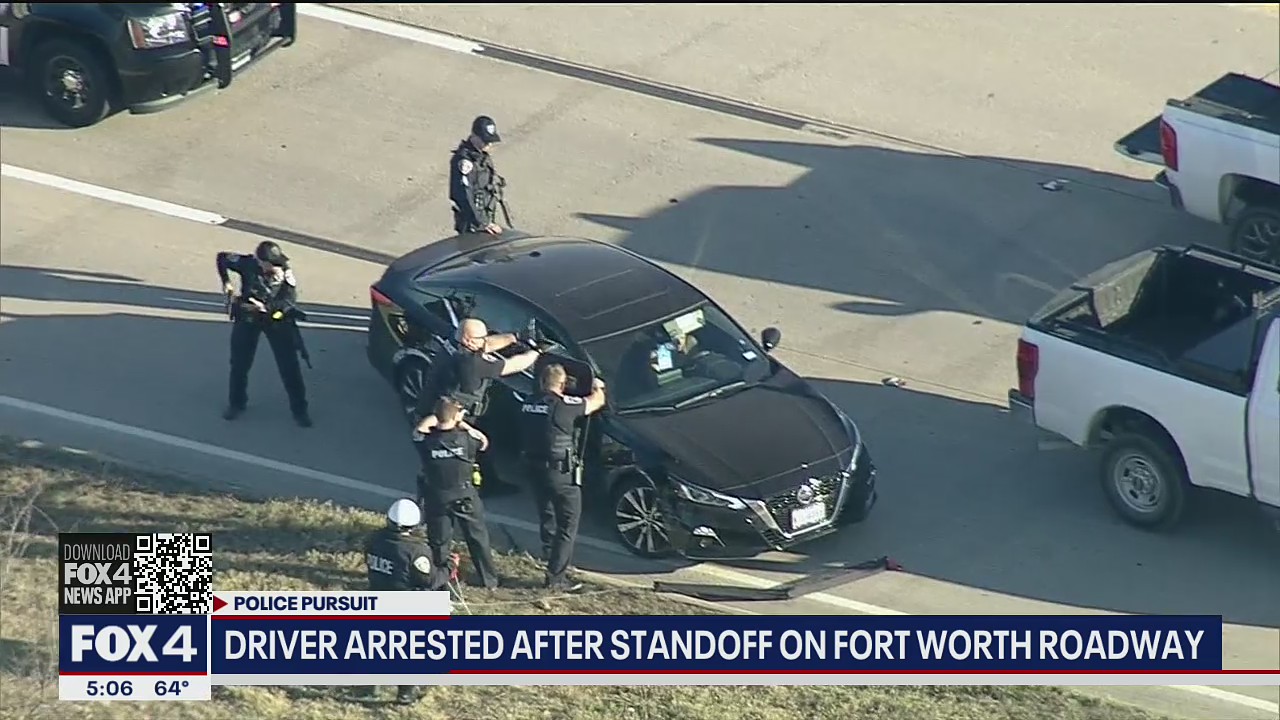 Driver arrested after pursuit, standoff on Fort Worth freeway | FOX 4 ...