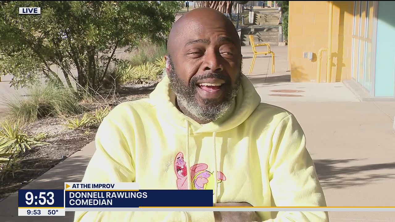 Comedian Donnell Rawlings stops in Addison for a live show
