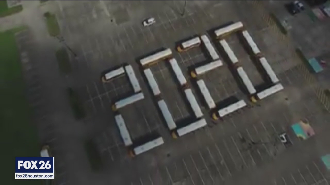 Santa Fe ISD bus drivers congratulate class of 2020 in a big way