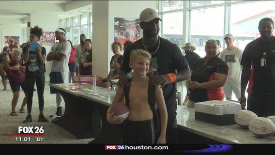 Former UH star D.J. Hayden holds free camp for local kids