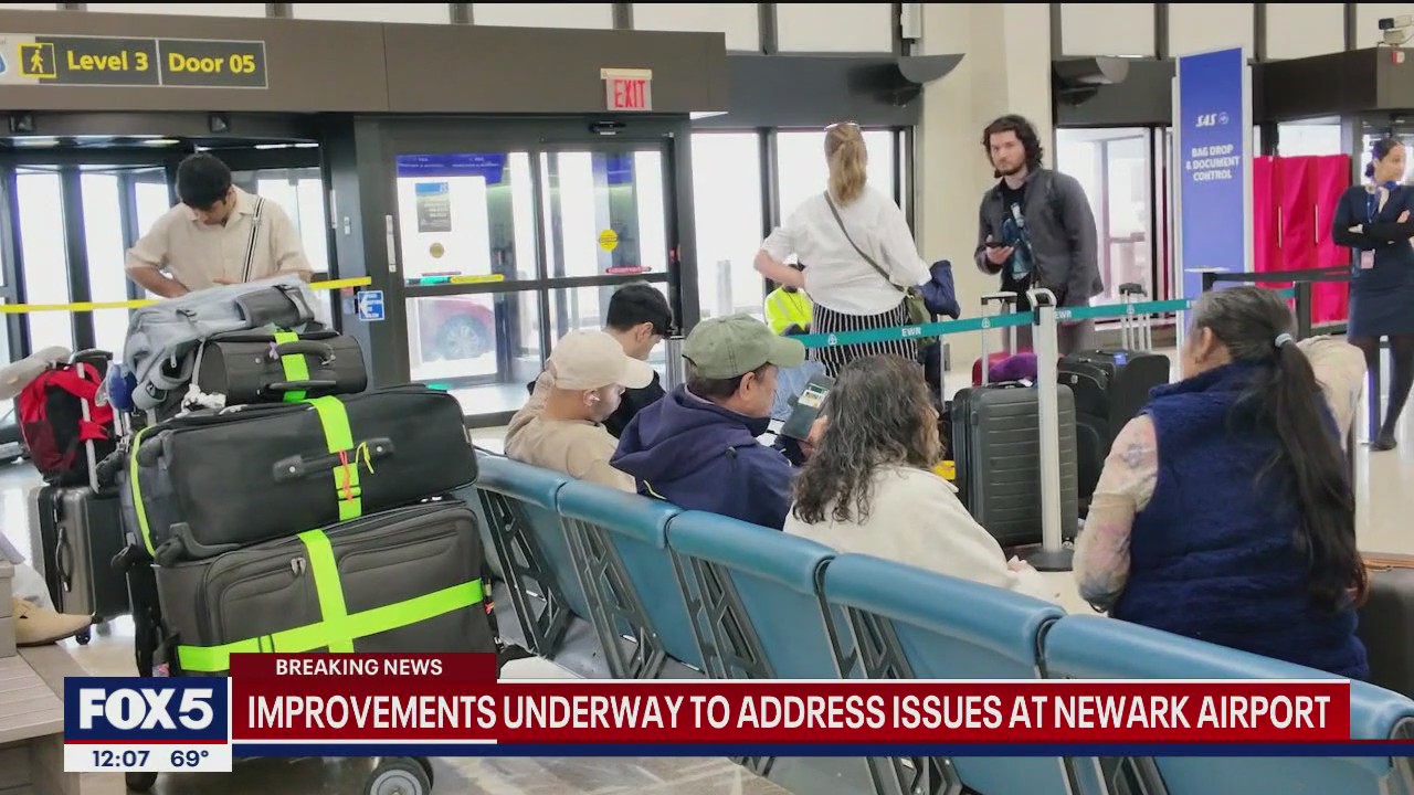 Newark Airport delays latest