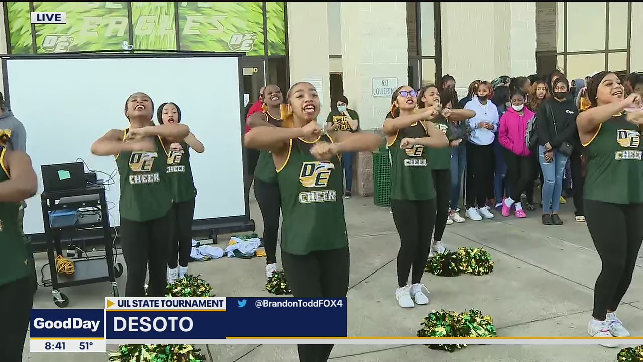 DeSoto HS gives girls basketball team a championship sendoff