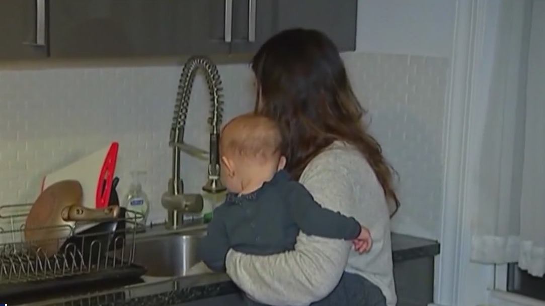 How moms today are redefining motherhood