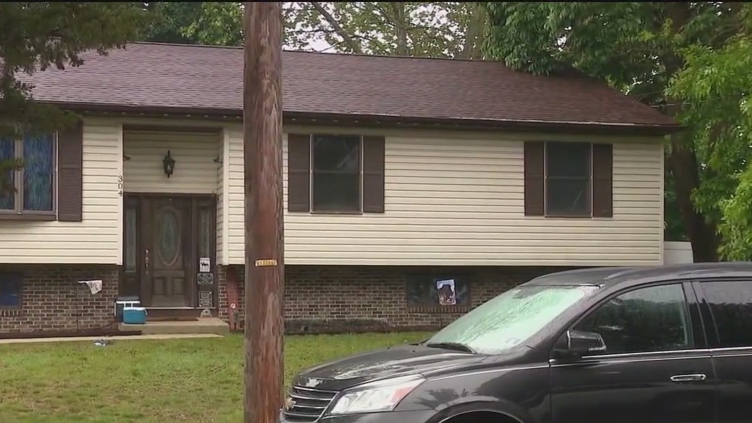 Neighbor recounts teen's escape from NJ captivity